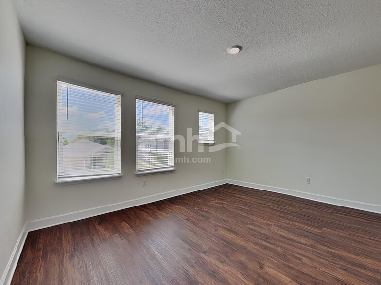 Building Photo - 3130 Artemisia Ln