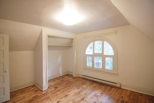 Building Photo - 303 West St