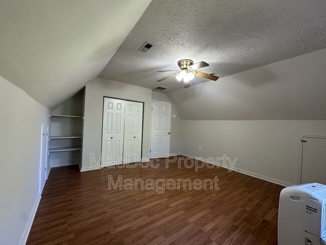 Building Photo - 12235 Pinyon Ln