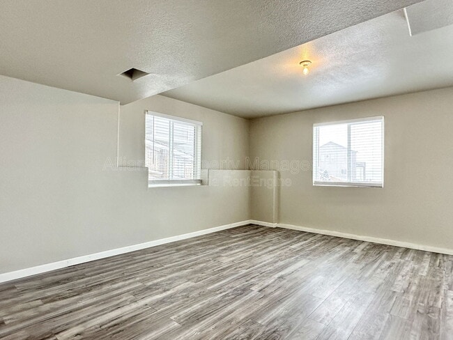 Building Photo - 6039 Jorie Rd