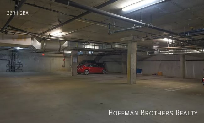 Building Photo - 11925 Kling St