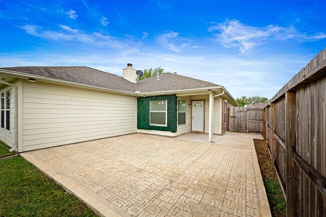Building Photo - 7331 Wimberly Oaks Ln