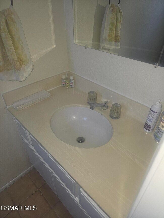 Building Photo - 13901 Olive View Ln