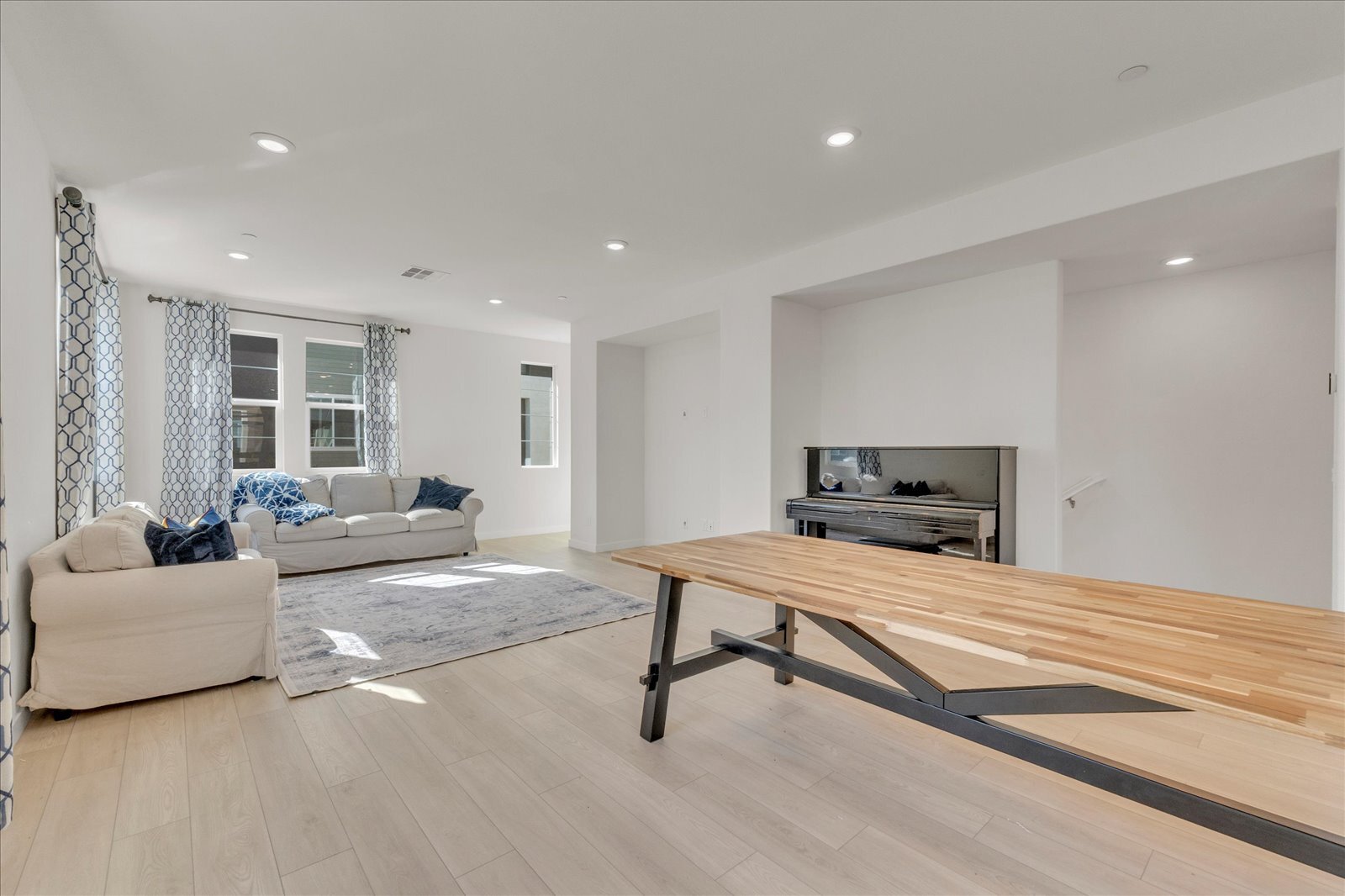 Building Photo - 27116 Valley Oak Pl