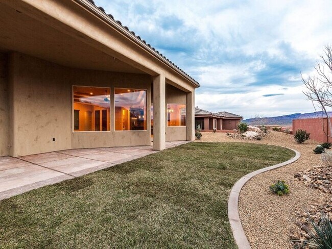 Building Photo - Tenaya Sands Dream Home.