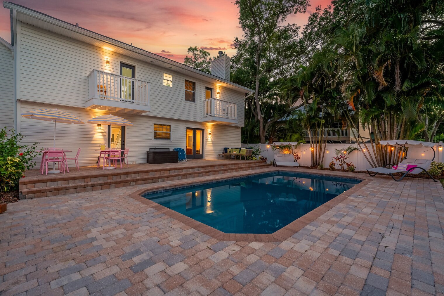Building Photo - 12833 Poinsettia Ave