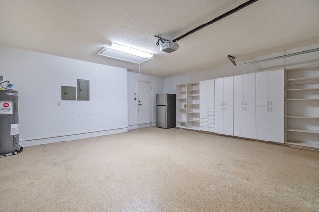 Building Photo - 474 Stonemont Dr