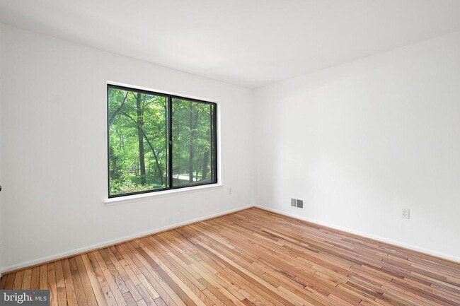Building Photo - 11150 Wood Elves Way
