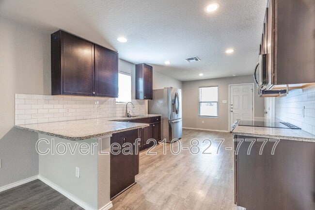 Building Photo - 5806 Machaela Trace