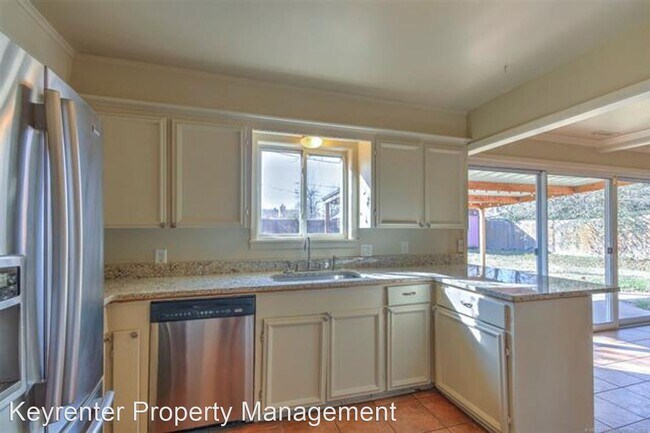 Building Photo - 3 br, 2 bath House - 8514 E 31st Pl S