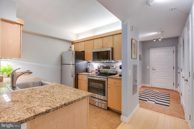 Building Photo - 631 D Street NW