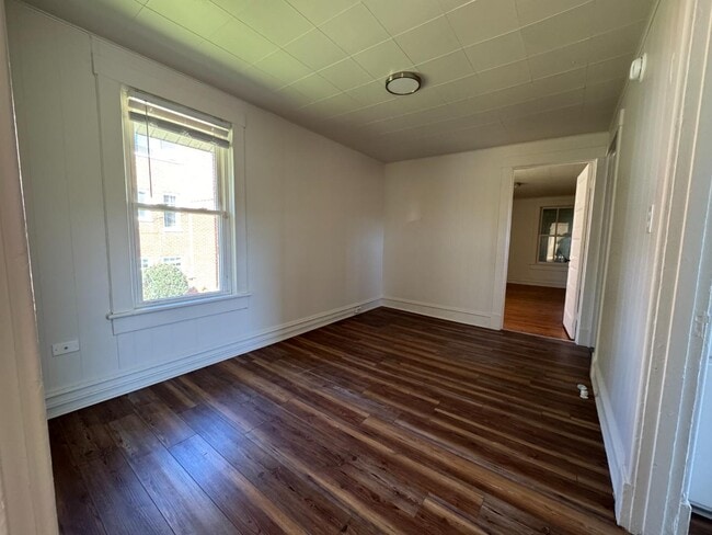 Building Photo - 15 Virginia Ave