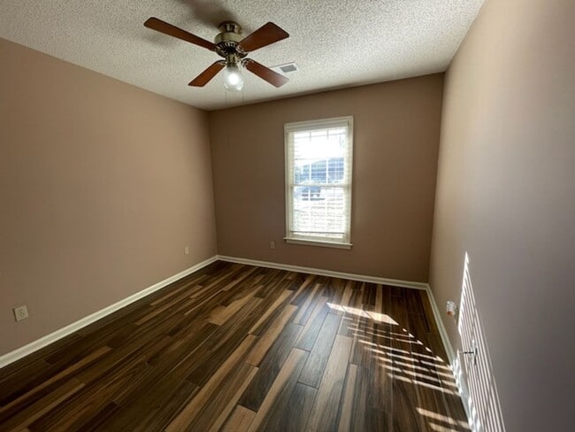 Building Photo - EASTOVER, HARDWOOD FLOORS, DESOTO CENTRAL SCHOOLS!
