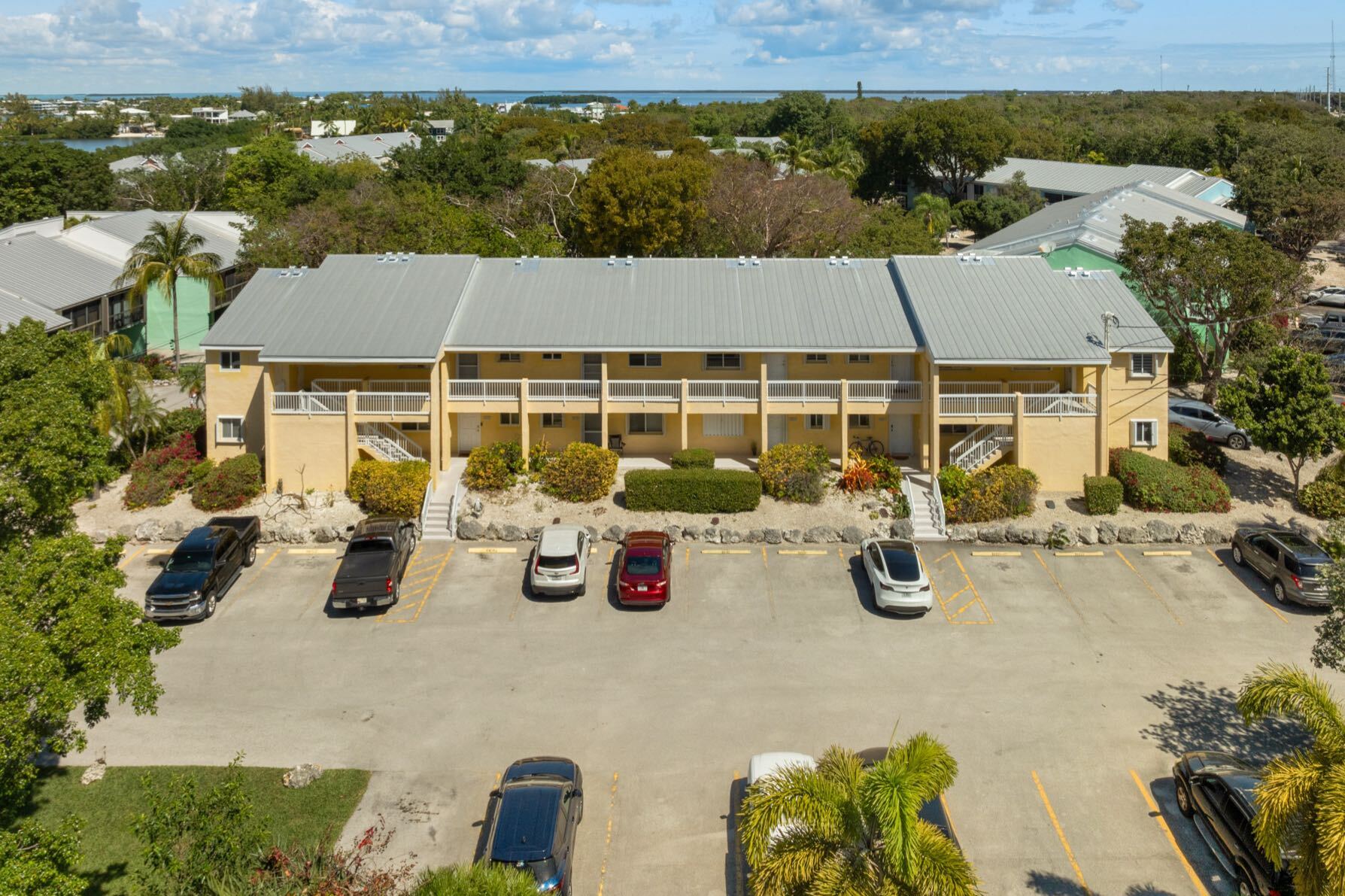 Building Photo - 98202 Windward Ave