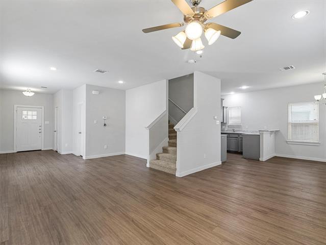 Building Photo - 9941 Ironhorse Dr