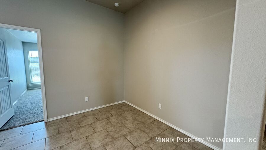 Building Photo - 7503 101st St