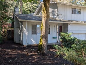 Building Photo - Great 2-Bedroom, 1.5 Bath Duplex in East Eugene!
