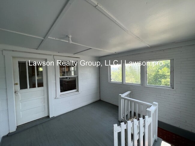 Building Photo - Fauquier 1022-1024