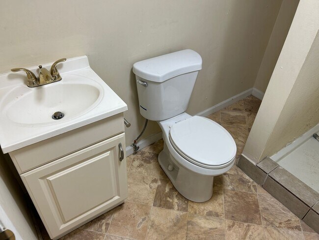 Building Photo - 2681 E 126th St