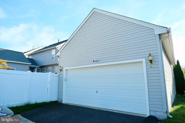 Building Photo - 19504 Bowman Ridge Dr