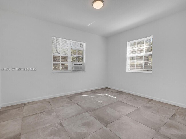 Building Photo - 440 NE 69th St