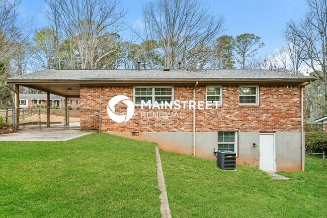 Building Photo - 3 Bedroom Pet-Friendly Home in CLARKSTON, GA with Main Street Renewal