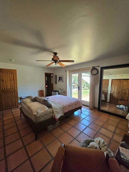 Building Photo - 2029 Willow Glen Rd