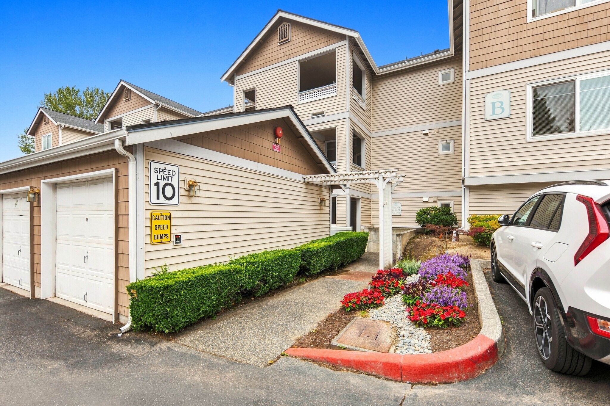 Building Photo - 23908 Bothell Everett Hwy