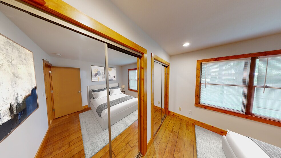 Guest Bdr - 1216 W Ash St
