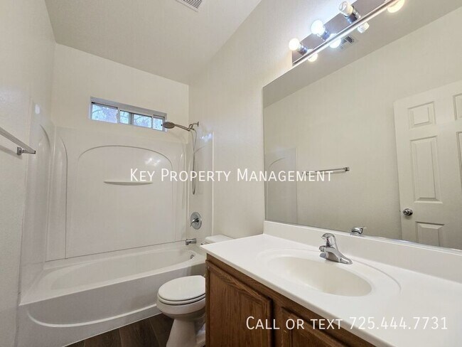 Building Photo - 5950 Barbosa Dr