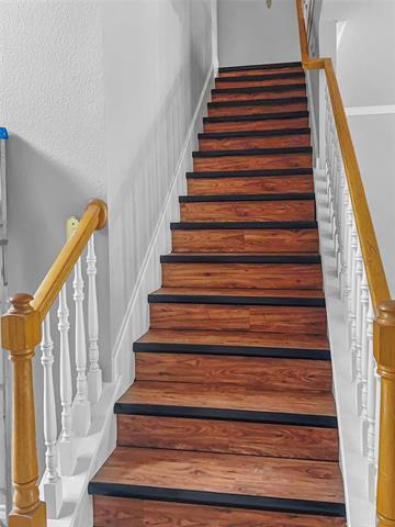 Building Photo - 6312 Bittersweet Dr