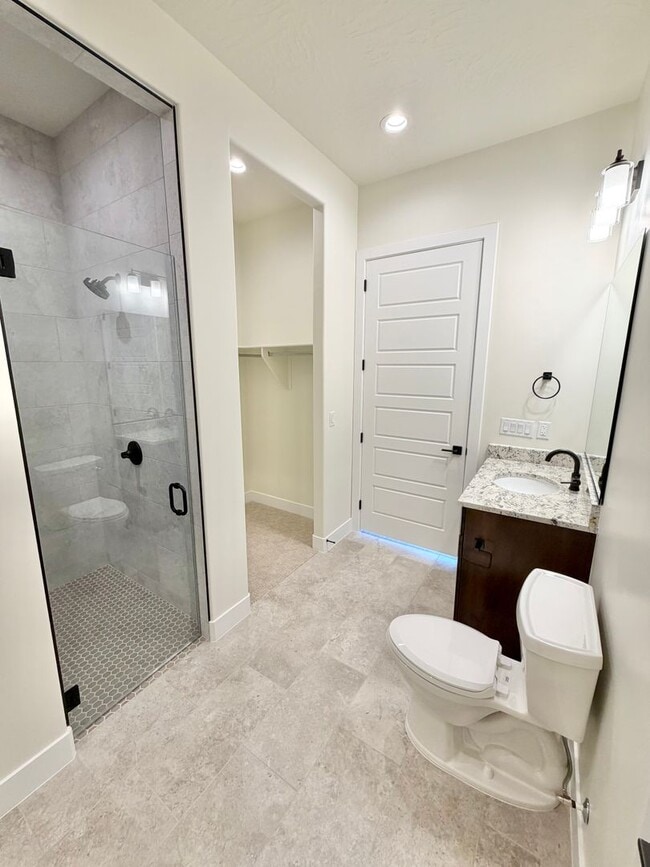 Building Photo - Beautiful Single-Level Home with Trail Access & Stunning Views!!! Pet Friendly!