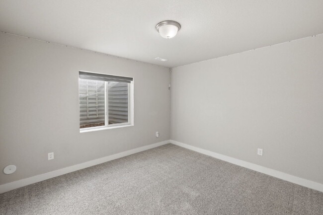 Building Photo - Stylish 5-Bedroom Rancher with Finished Basement, Upgrades & Private Backyard—Centrally Located t...