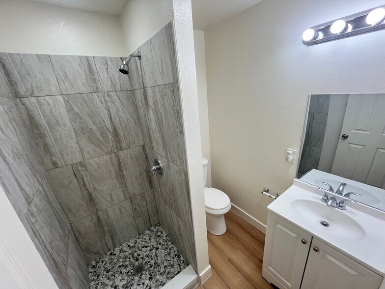 Building Photo - 1417 Pennsylvania Ave