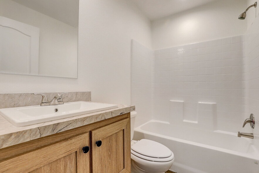 Building Photo - 2627 S Lamb Blvd