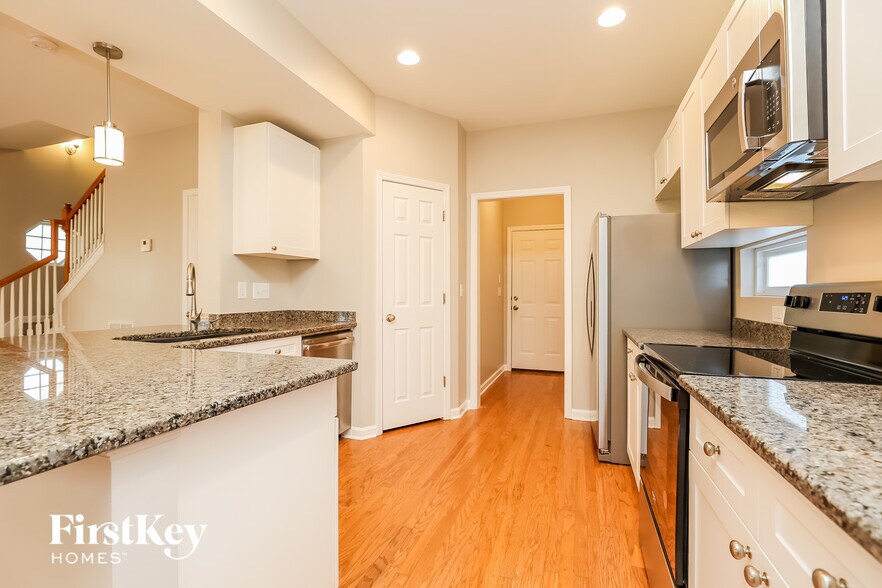 Building Photo - 1431 Bern Dr