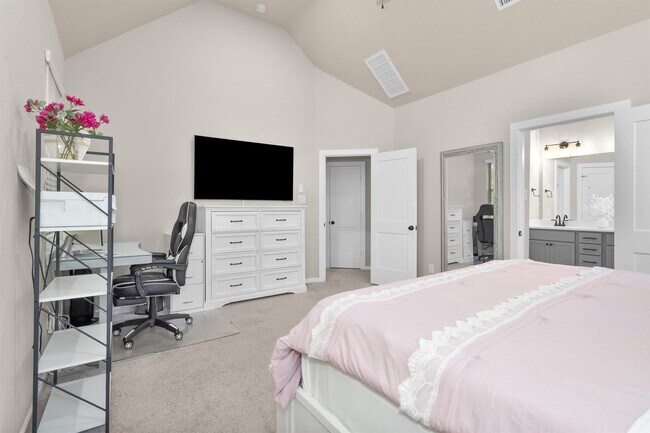 Building Photo - 579 Longleaf Pine Dr