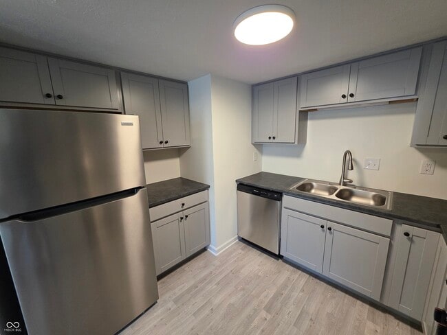 Building Photo - 10207 Penrith Dr