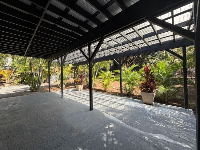 Building Photo - Furnished 4 Bedroom 3.5 Bathroom Whites Sands Beach