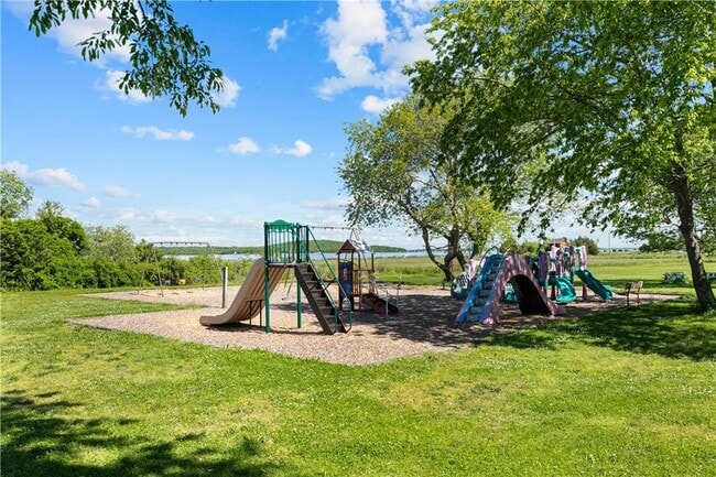 Building Photo - 1042 Anthony Rd