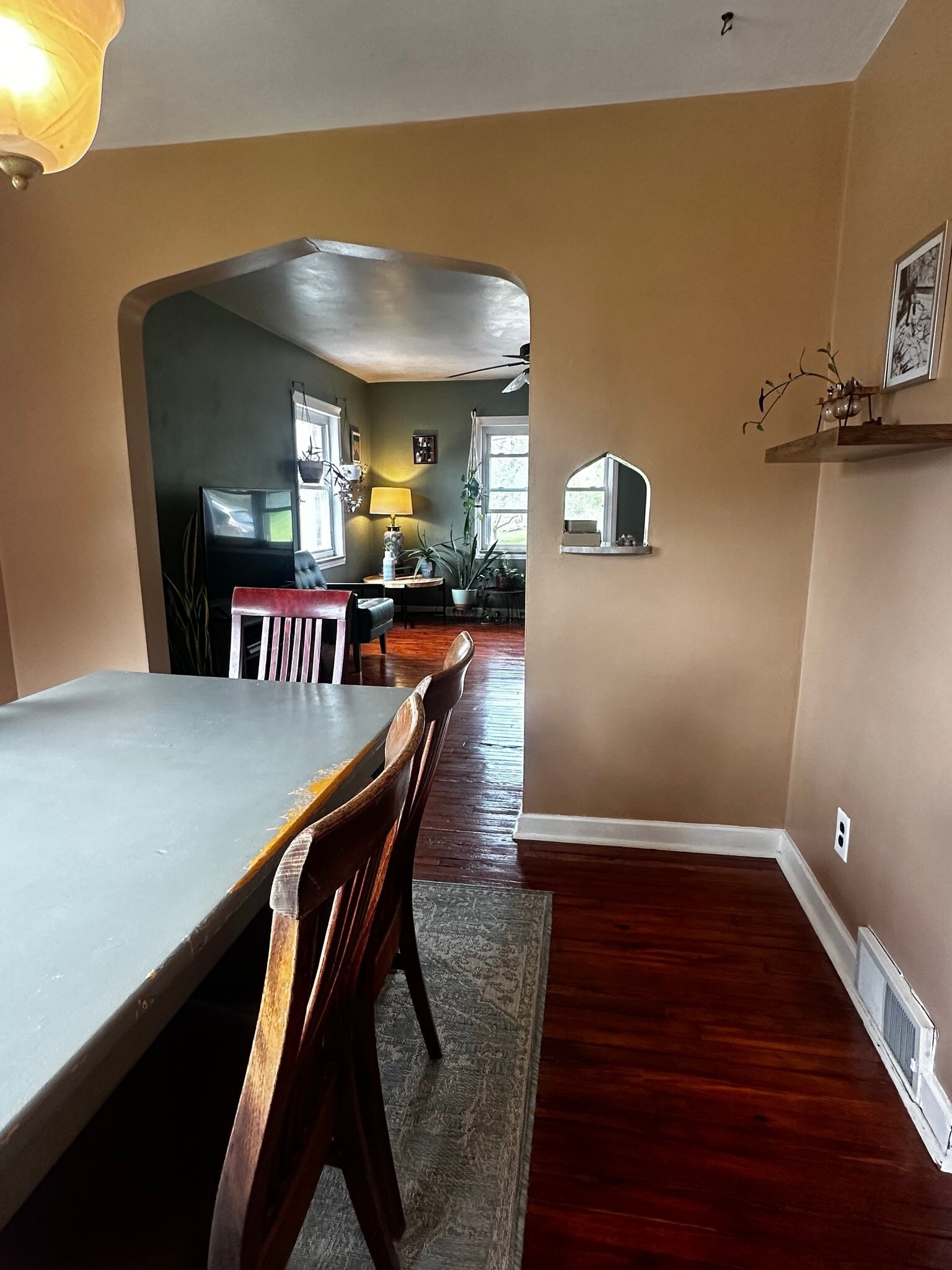 Building Photo - 1526 Edwards St