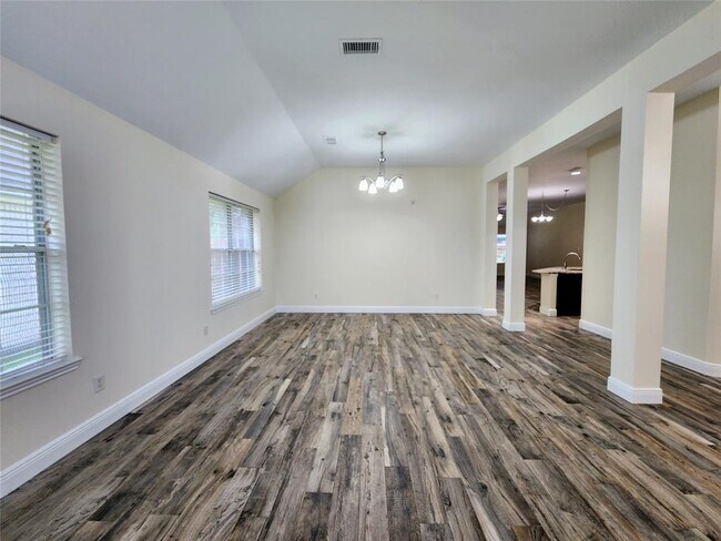 Building Photo - 25807 Elmley Pl