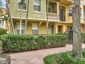 Building Photo - 2751 Ravella Way