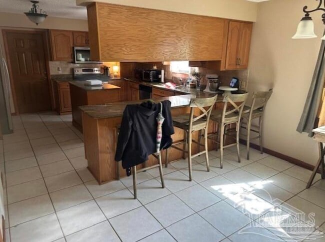 Building Photo - 3132 Waterview Dr