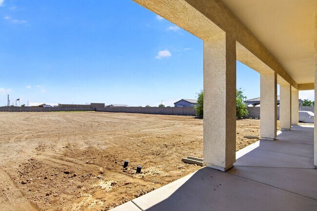 Building Photo - Luxury Meets Country Charm: Custom 5BR Home on Acreage in San Tan Valley