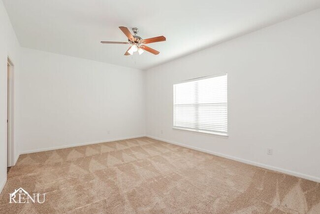 Building Photo - 2946 Jackson Smt