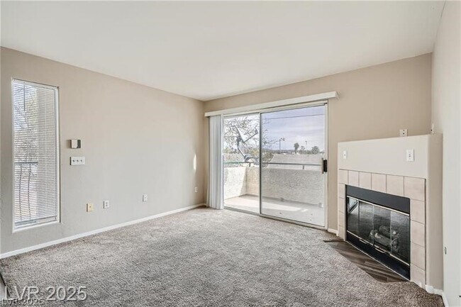 Building Photo - 5710 E Tropicana Ave