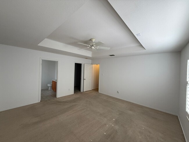 Building Photo - Oliver Ranch/off overlook Parkway