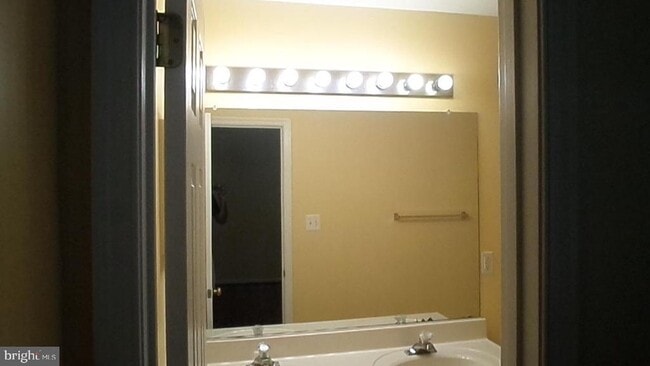 Building Photo - 2554 Miranda Ct