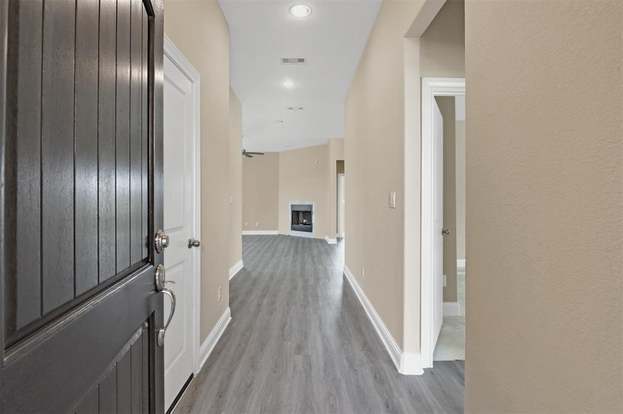 Building Photo - 19029 Villa Ln